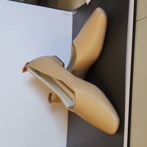 Franco Sarto Vano Women's Nude Ballet Flat